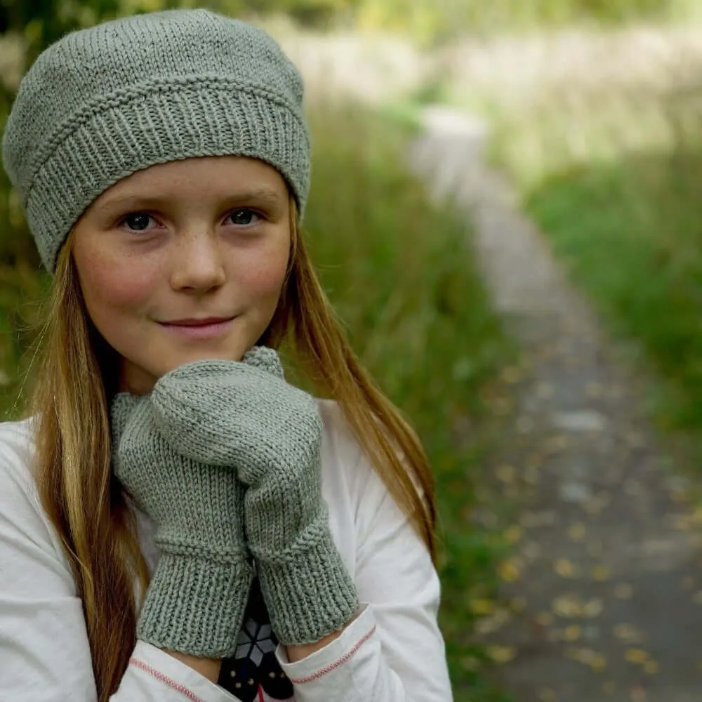 Alyssa Beret & Mittens Knitting Pattern - 8Ply (LC36)