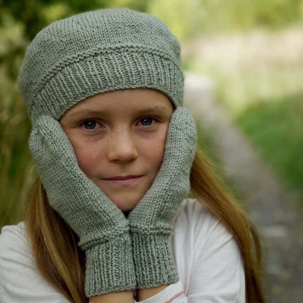 Alyssa Beret & Mittens Knitting Pattern - 8Ply (LC36)