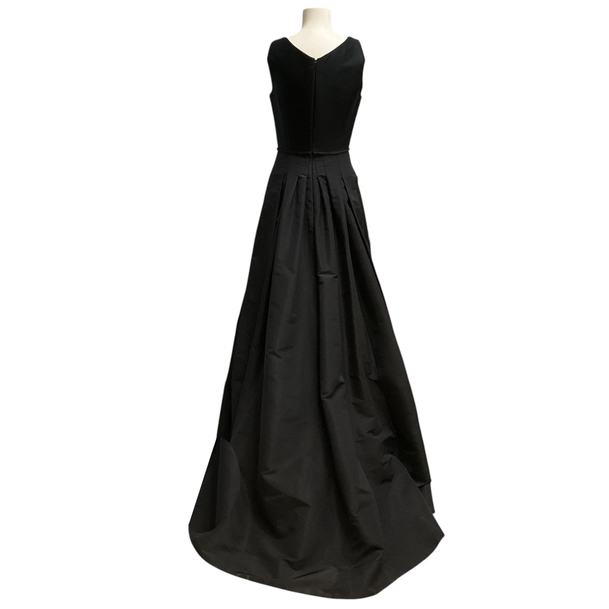 Carolina Herrera Black Classic Satin Gown / Formal Dress