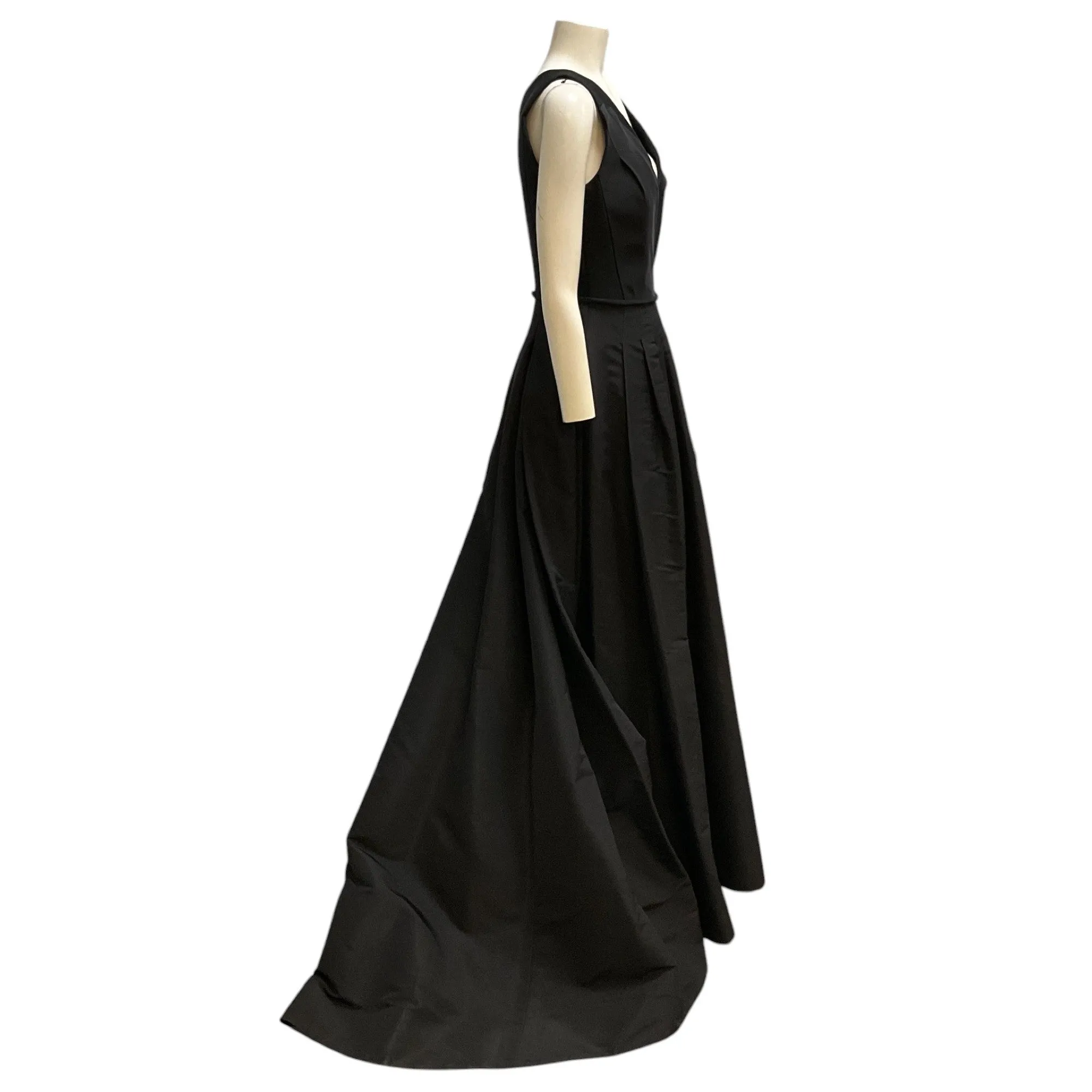 Carolina Herrera Black Classic Satin Gown / Formal Dress