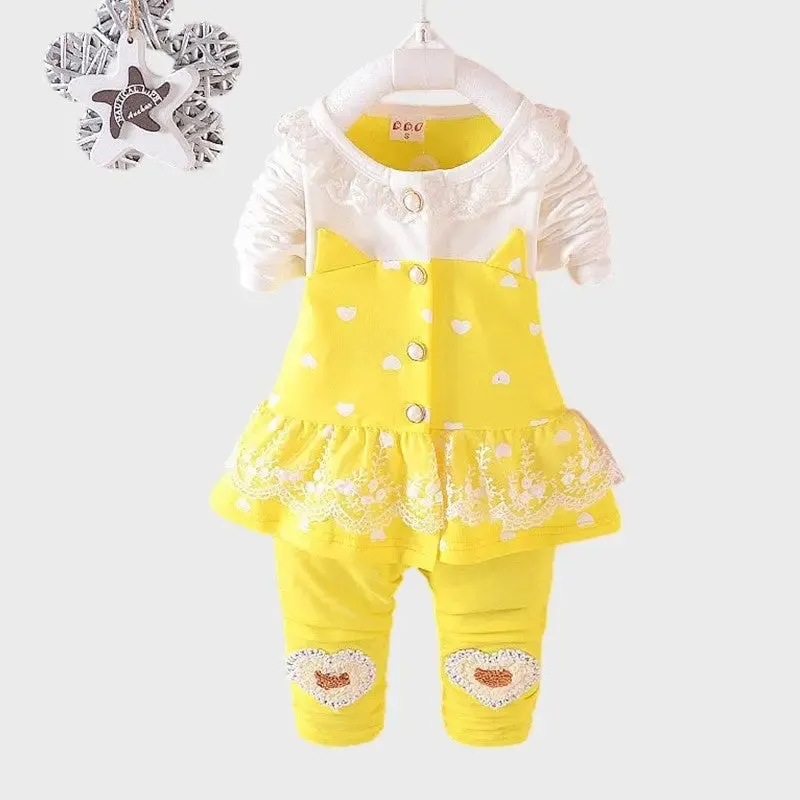 Cute and Comfortable Baby Girls Clothing Sets for Every Season