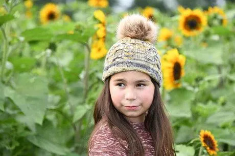 FROZEN HAT Knitting kit