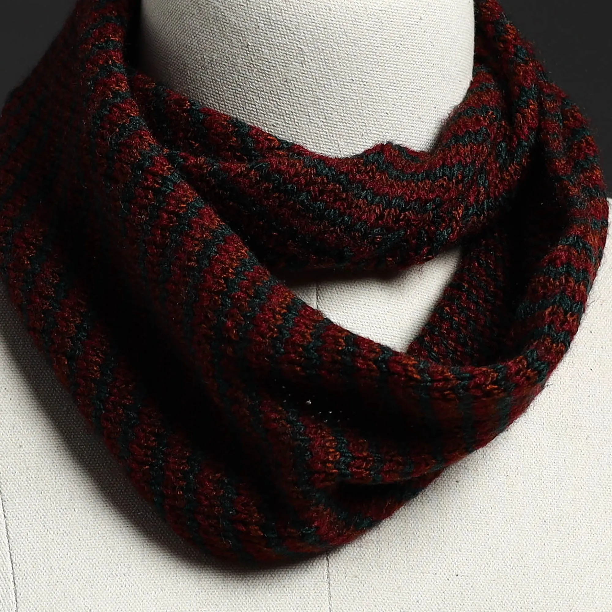 Maroon - Kumaun Hand Knitted Woolen Neck Warmer 02