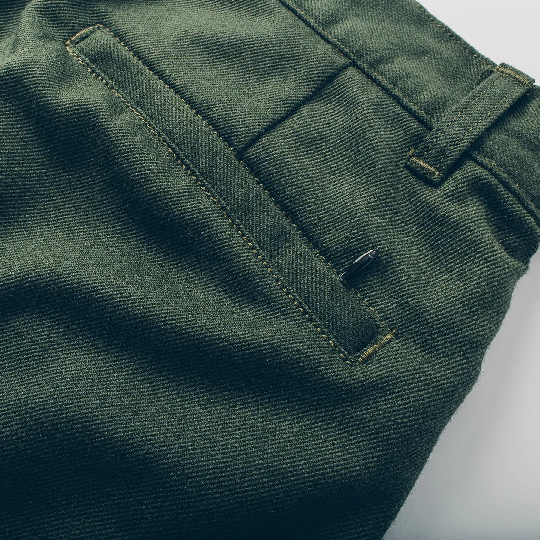 The Lloyd Short in Olive