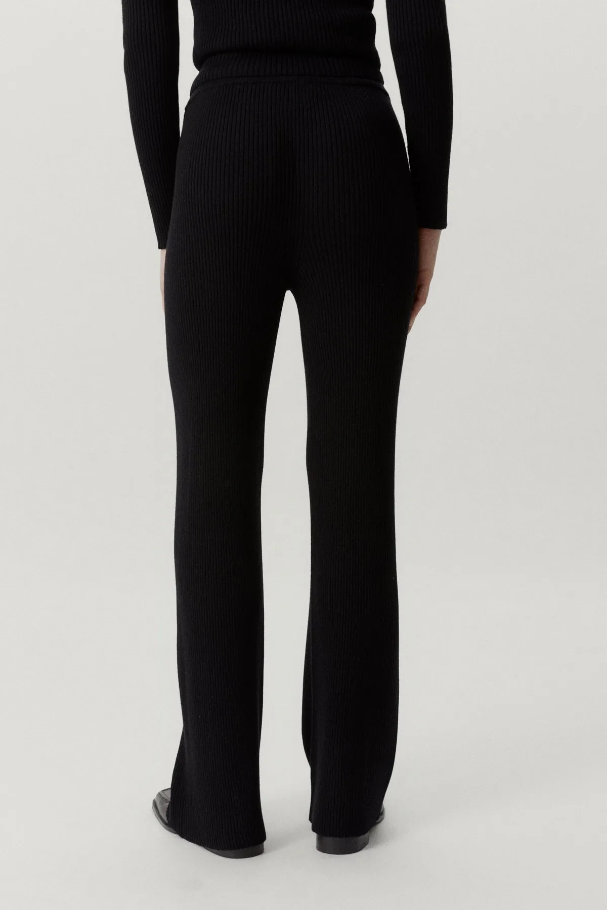 The Merino Wool Ribbed Pants